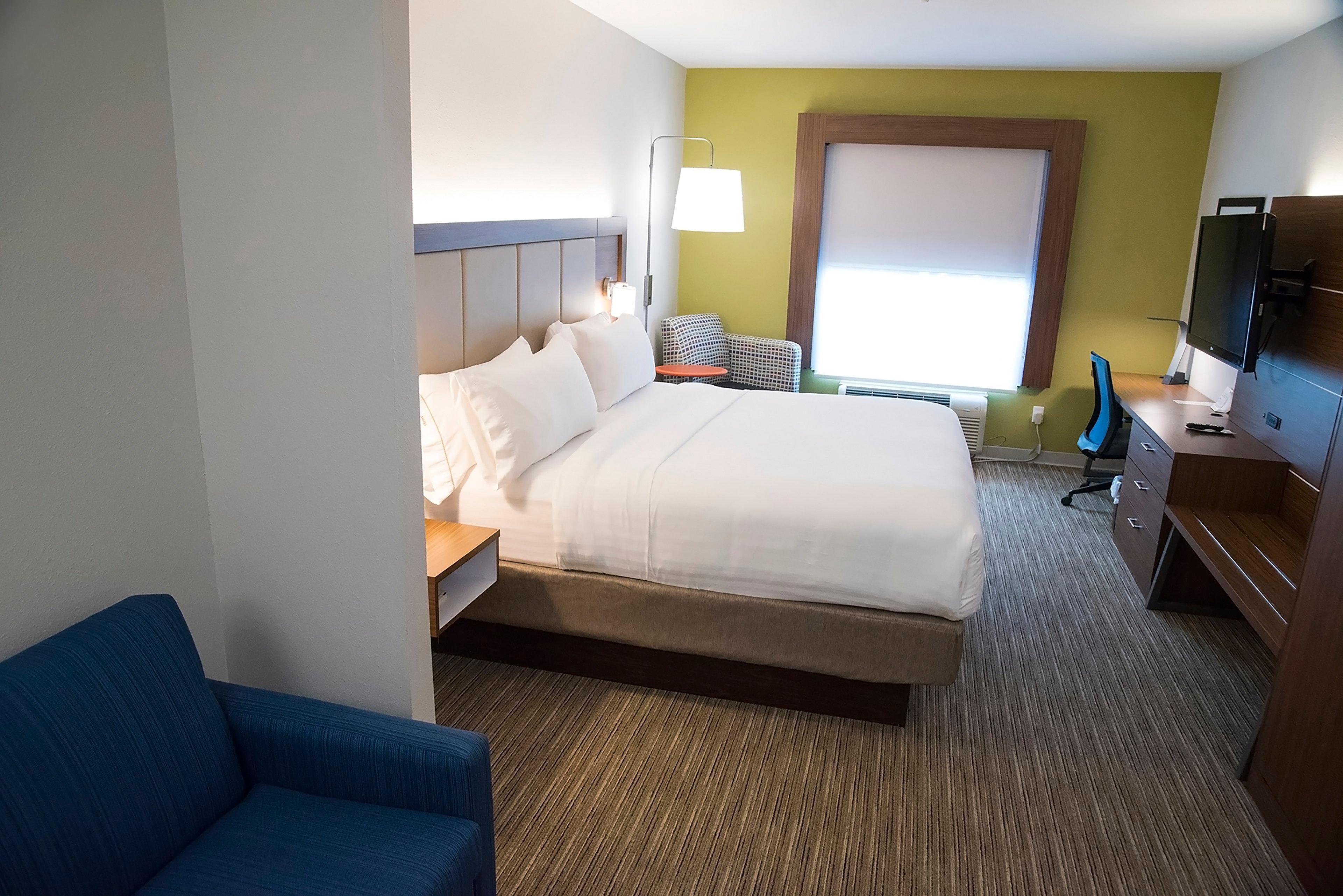 Holiday Inn Express & Suites Alexandria, An Ihg Hotel Екстериор снимка