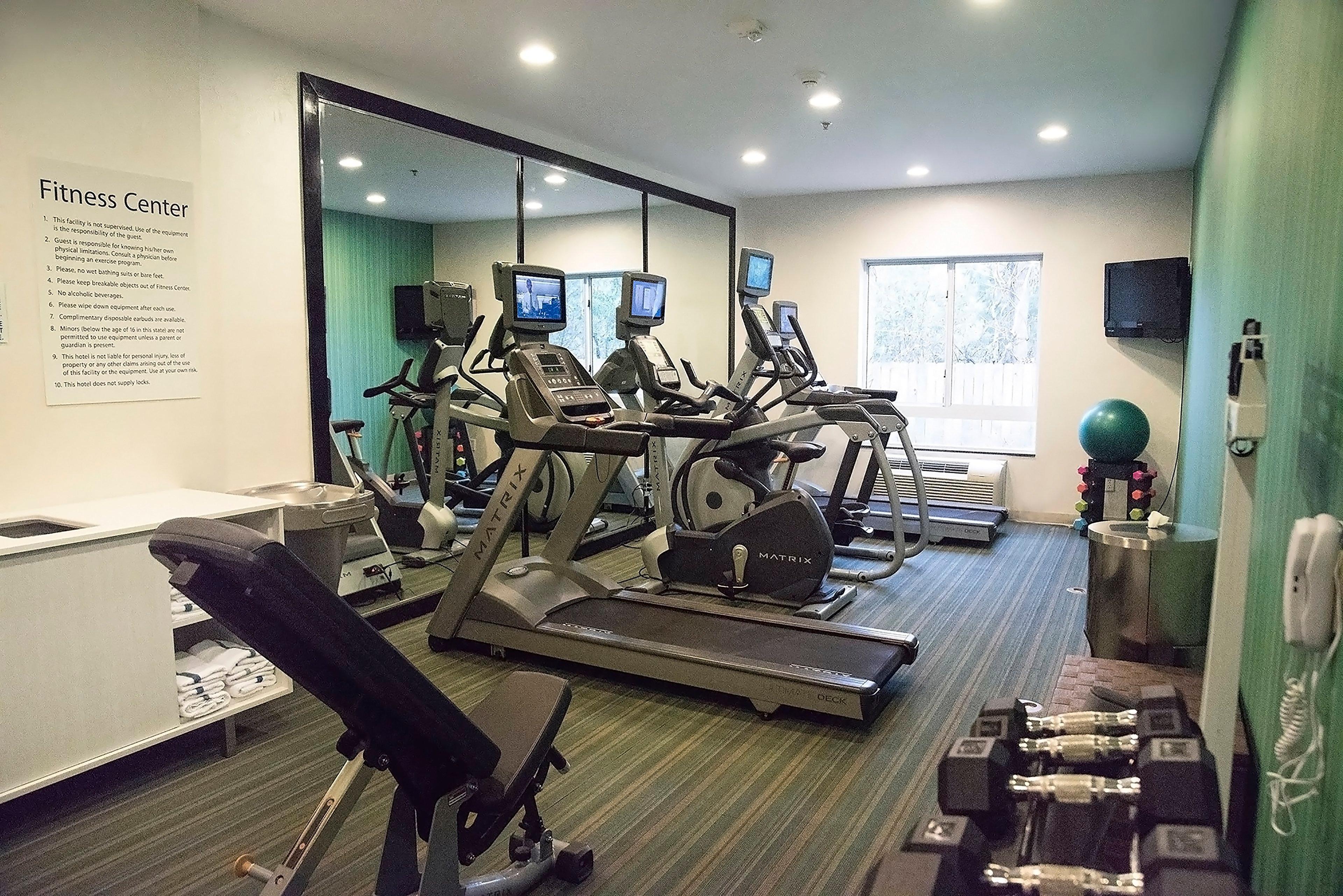 Holiday Inn Express & Suites Alexandria, An Ihg Hotel Екстериор снимка