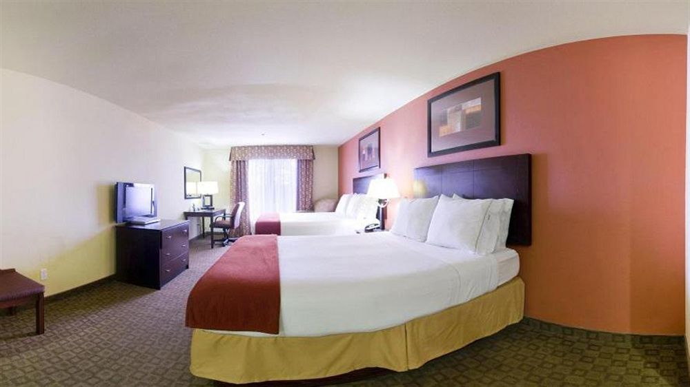 Holiday Inn Express & Suites Alexandria, An Ihg Hotel Екстериор снимка